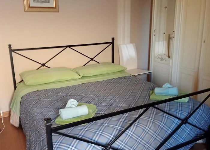 San Nicolò Holiday Home